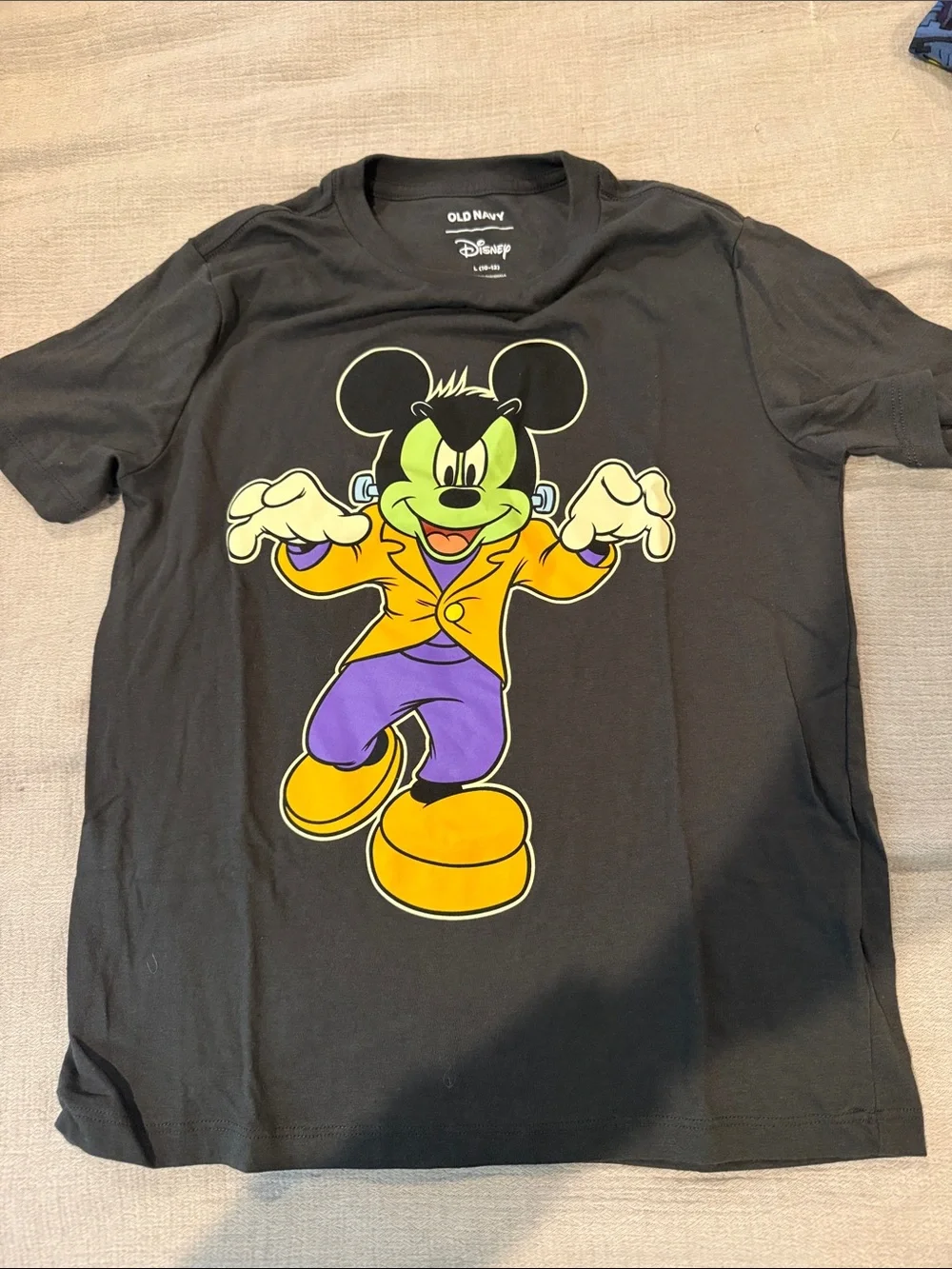 Old Navy Mickey Graphic Halloween
